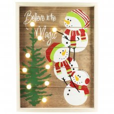 Χριστουγεννιάτικο Διακοσμητικό Ξύλινο Κάδρο, με Χιονάνθρωπους, Δεντράκι και 9 LED (30x40cm)